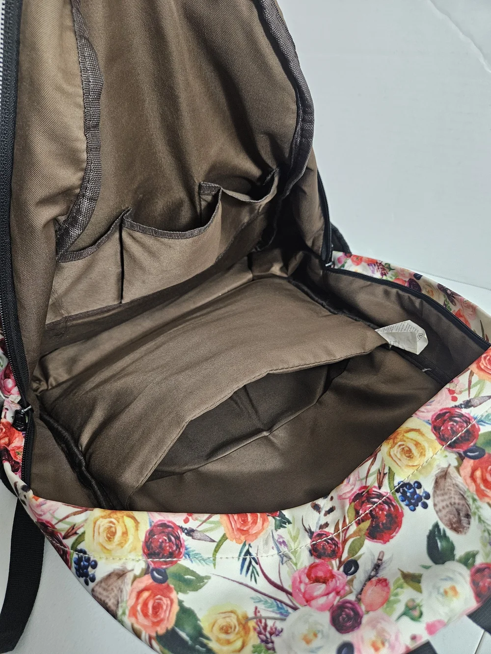 Ranch Dress'N Floral Print Backpack - White Multicolor Roses Excellent Condition